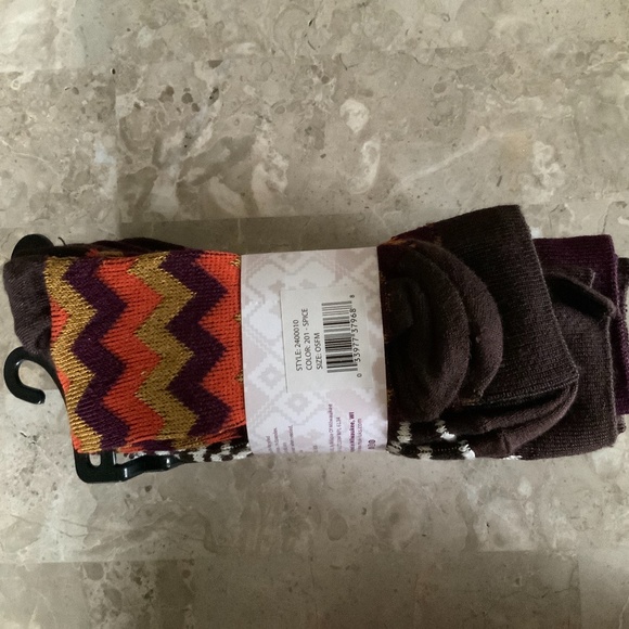 Four Pairs MUK LUKS Spiced Striped Boot Socks - Picture 2 of 3